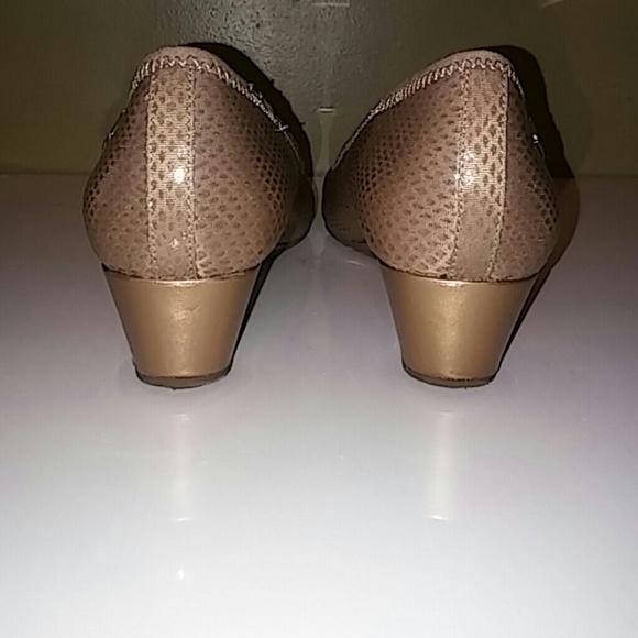 Bundle ,Anne Klein ,Calvin Klein wedges.1.5"heels - Picture 4 of 8